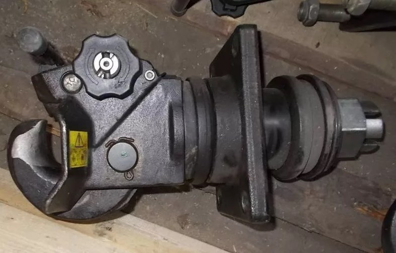 Фаркоп в сб. 4308 ТСУ 400G135 ROCKINGE (Германия)